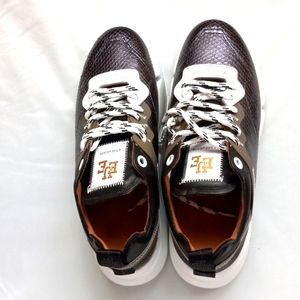 ESSEutESSE women shoes size 40. 9US